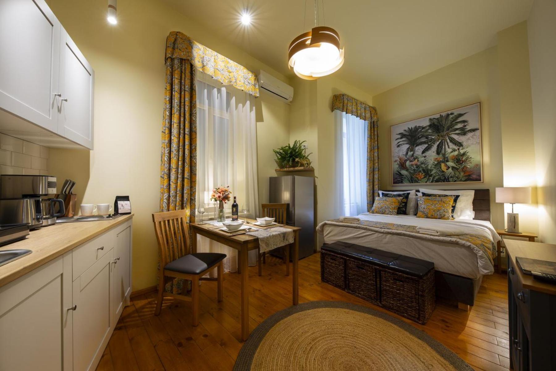 Rainforest Studio Downtown By Pretty Apartments Букурещ Екстериор снимка