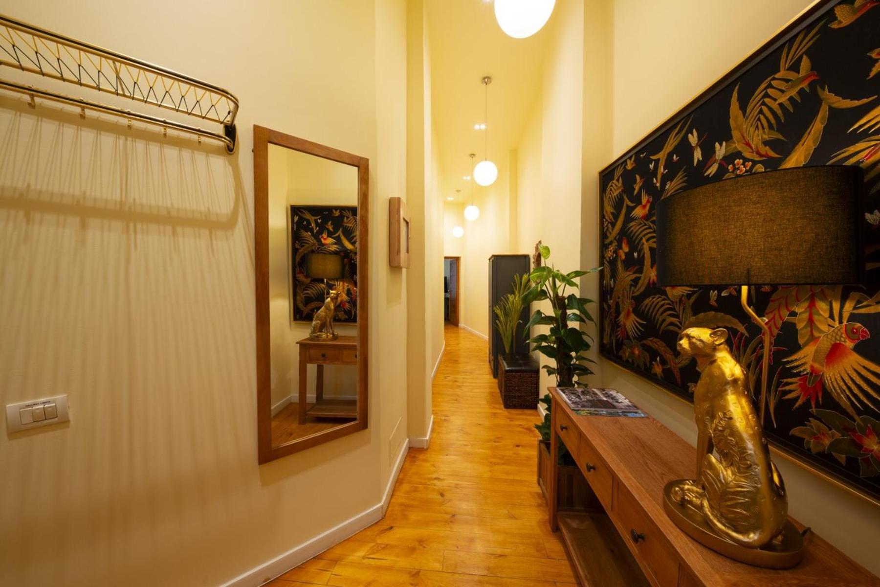 Rainforest Studio Downtown By Pretty Apartments Букурещ Екстериор снимка